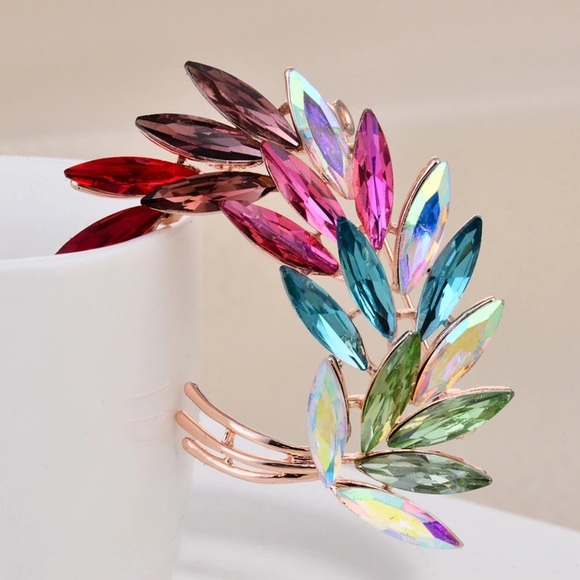 Jewelry - Colorful Crystal Rhinestone Leaf Brooch